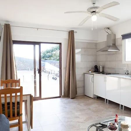 Aparthotel Estrella Polar 3*